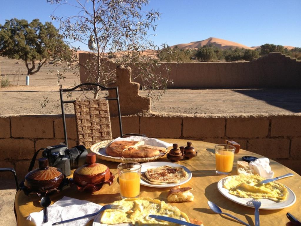 Auberge La Source Merzouga Esterno foto